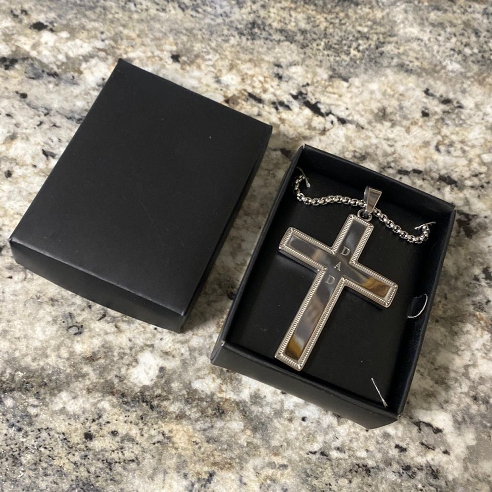 NWOT “Dad” Cross Necklace